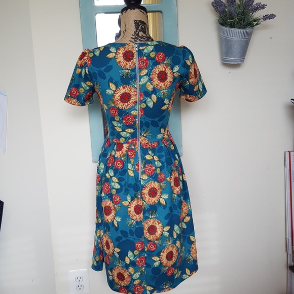 **SOLD** Lularoe Sunflower Floral Blue Amelia - Picture 2 of 4